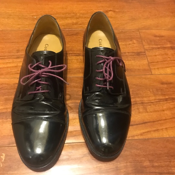 Black Cole Haan Oxford Dress Shoe - Picture 2 of 4